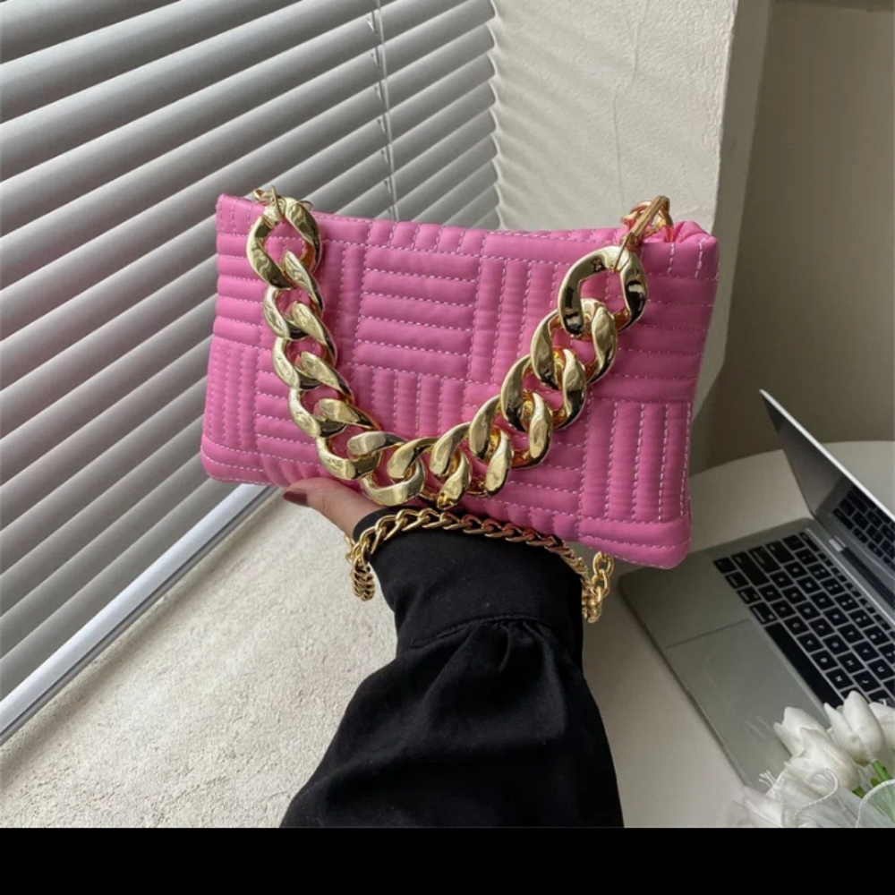 Quilted chain square bag